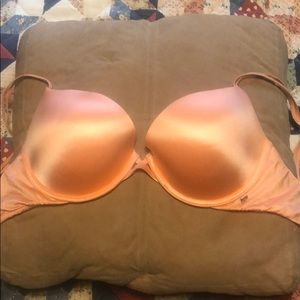 32 DD Victoria’s Secret Push-up Bra